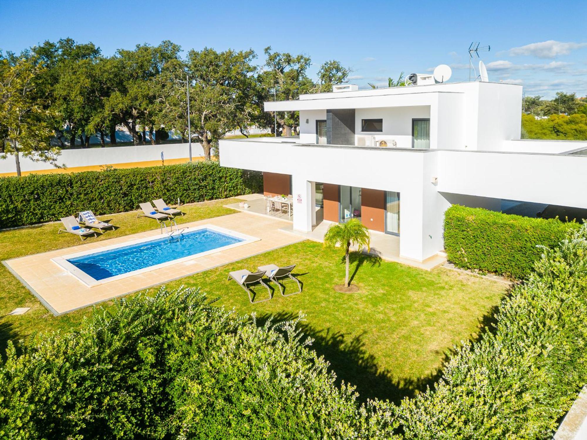 Novochoro - Large Garden- Heatable Pool * Albufeira